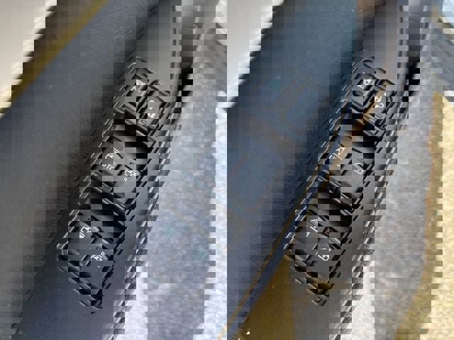 Used 2013 Subaru Outback 2.5i Premium w/ All-Weather Pkg image 21