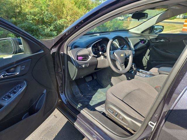 Used 2023 Chevrolet Malibu LT FWD image 11