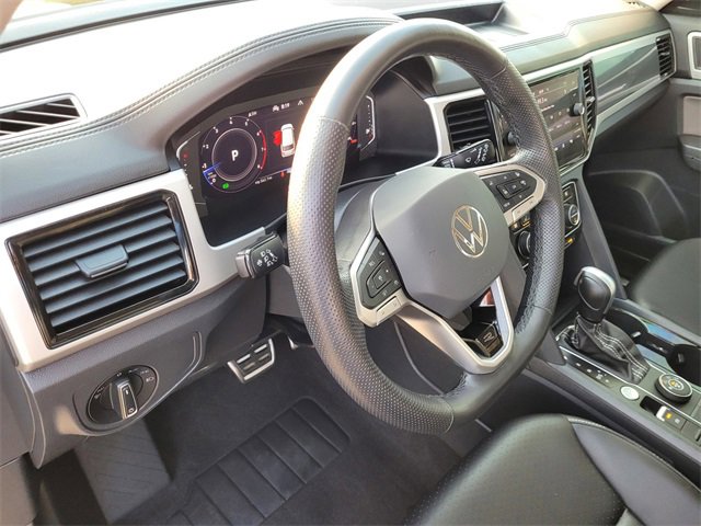 Used 2022 Volkswagen Atlas SEL R-Line image 24