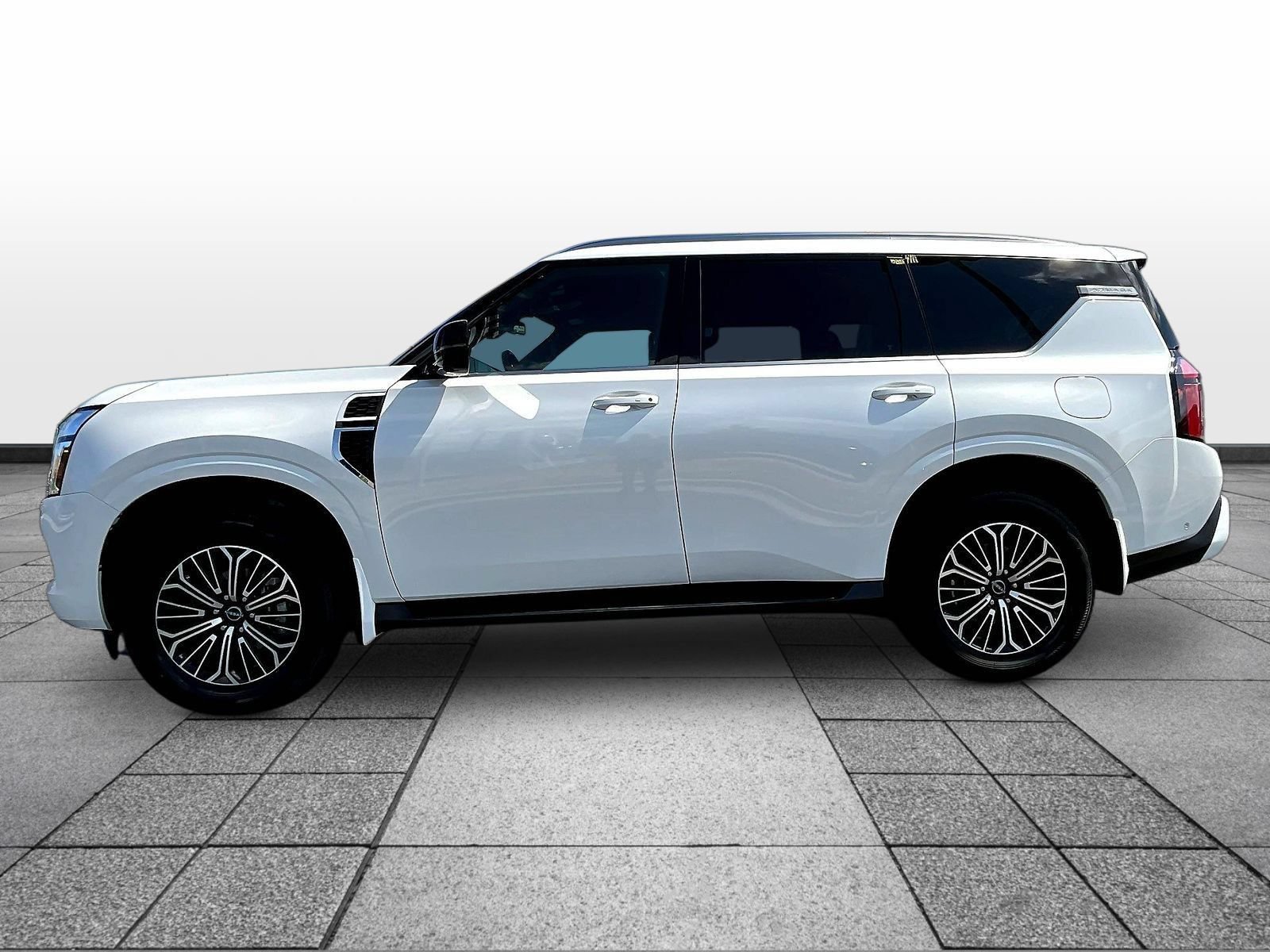 Certified 2025 Nissan Armada SL w/ Captain's Chari Seat Package AWD/4WD image 8