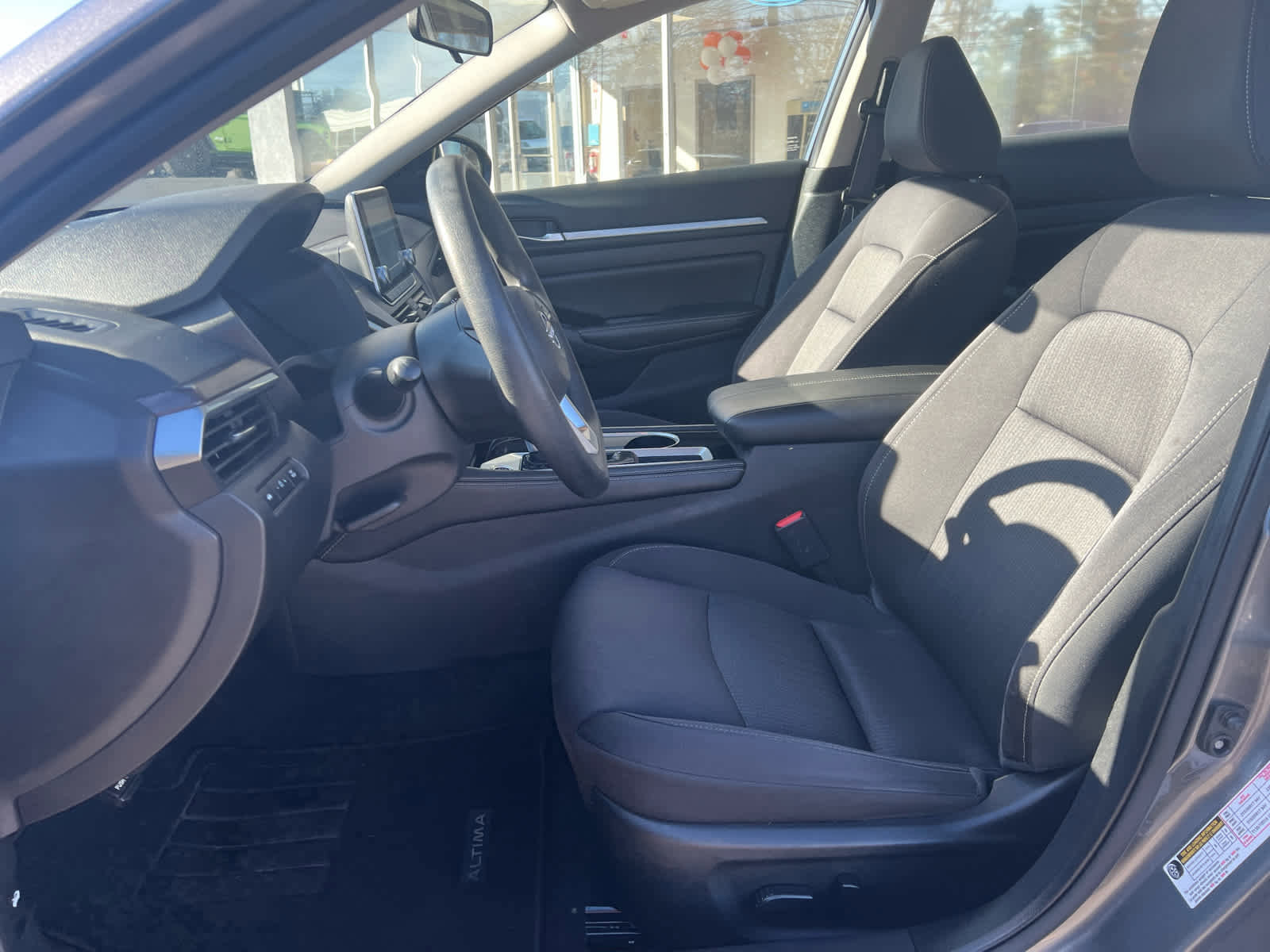 Used 2023 Nissan Altima 2.5 SV image 14