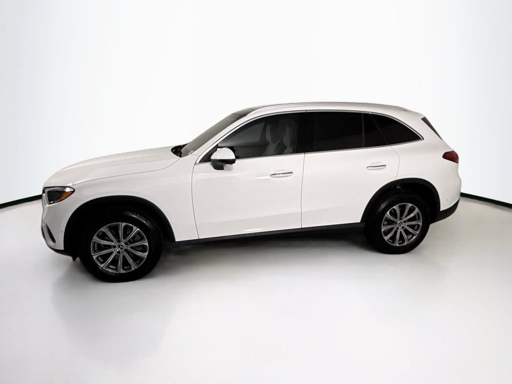 Certified 2026 Mercedes-Benz GLC 300 4MATIC image 8