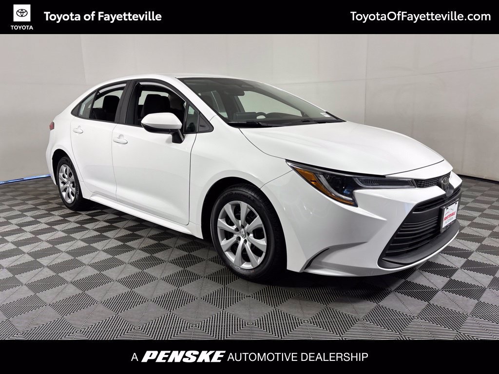 Used 2024 Toyota Corolla LE FWD image 19