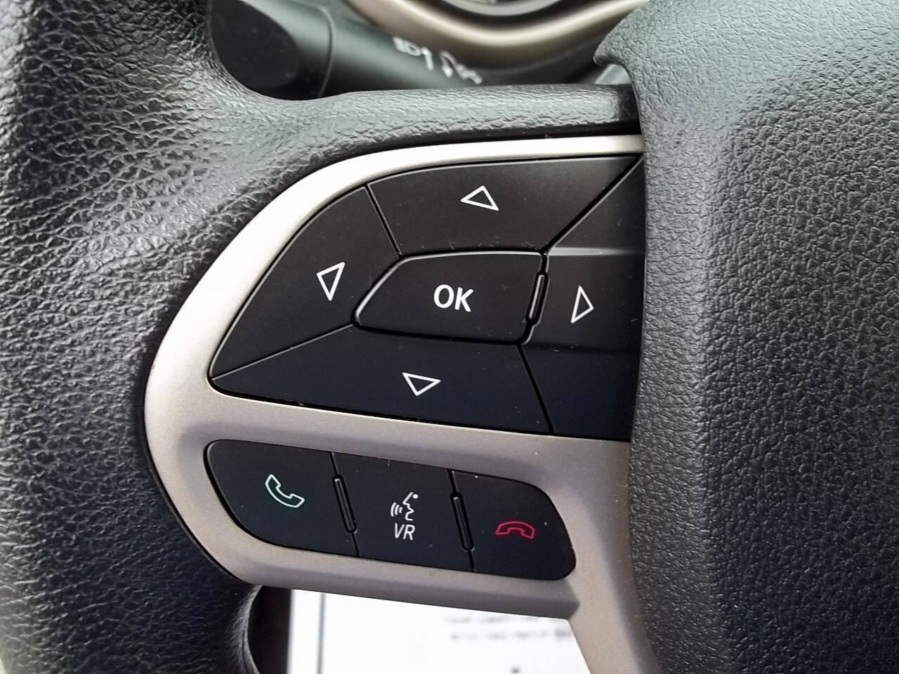 Used 2017 Jeep Cherokee Sport AWD/4WD image 20