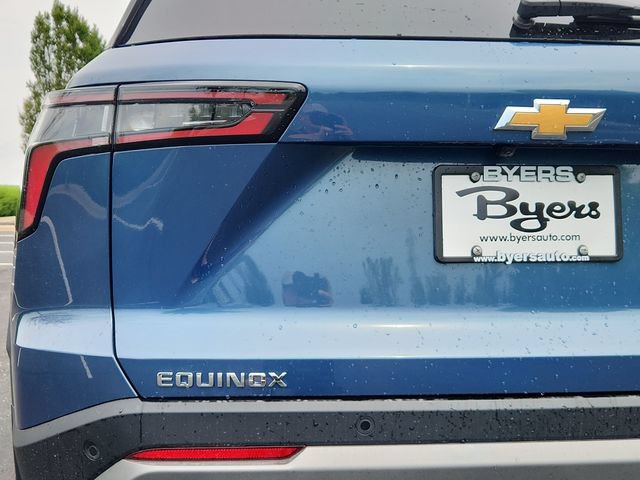 New 2027 Chevrolet Equinox LT w/ LPO, Floor Liner Package FWD image 11