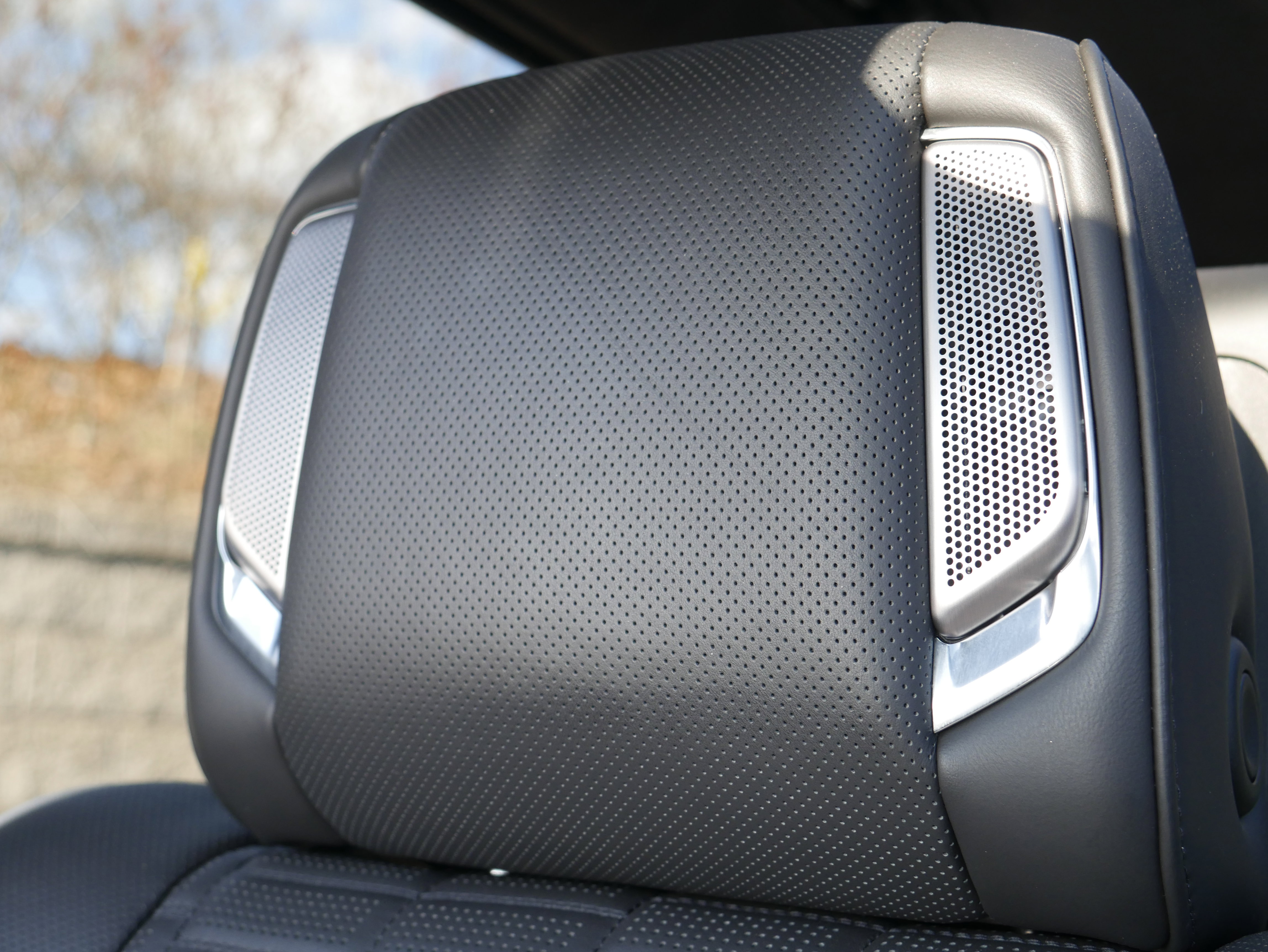 Used 2021 Cadillac Escalade Premium Luxury Platinum w/ Heavy-Duty Trailer Package image 17