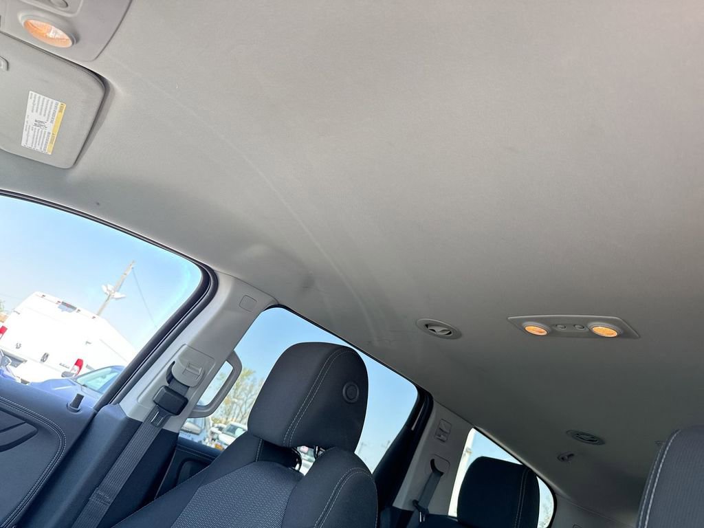 Used 2017 Chevrolet Traverse LT w/ Style and Technology Package FWD image 21