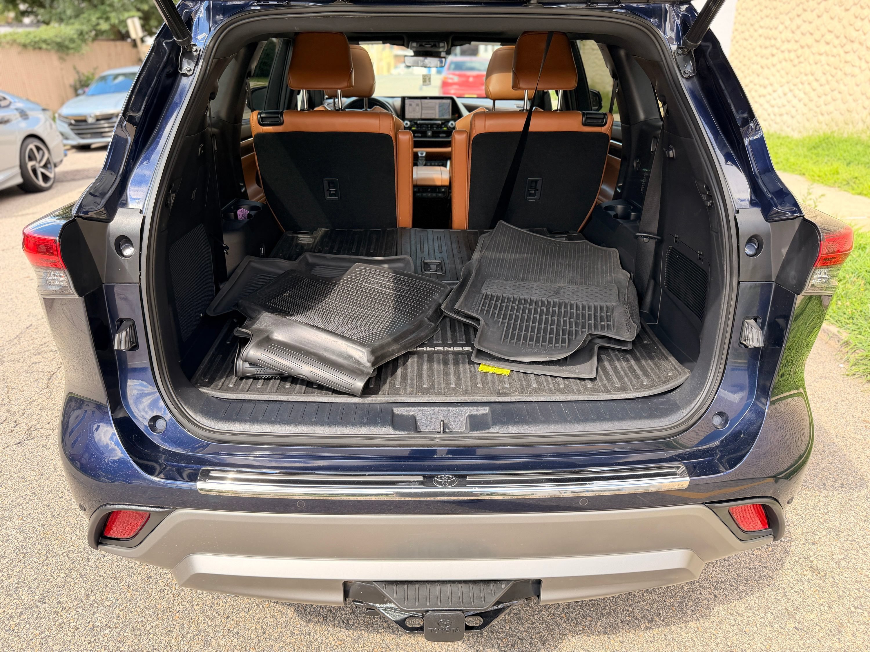 Used 2021 Toyota Highlander Platinum AWD/4WD image 8