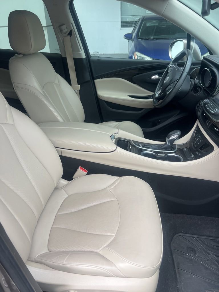 Used 2019 Buick Envision Essence FWD image 10