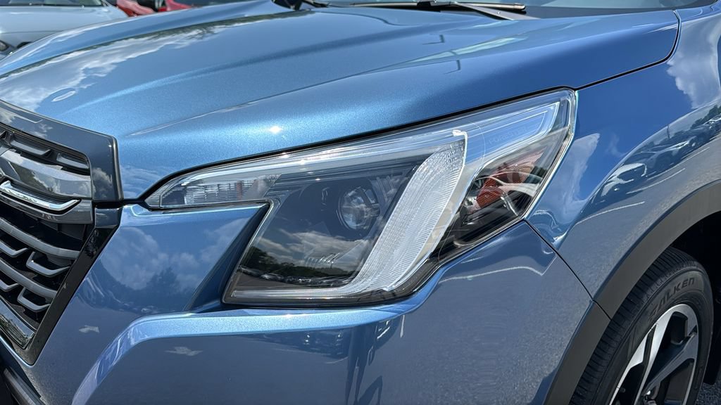 Certified 2023 Subaru Forester Touring AWD/4WD image 9