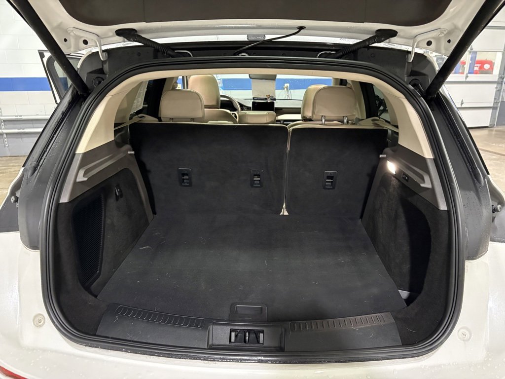 Used 2021 Lincoln Corsair Reserve w/ Equipment Group 201A image 31