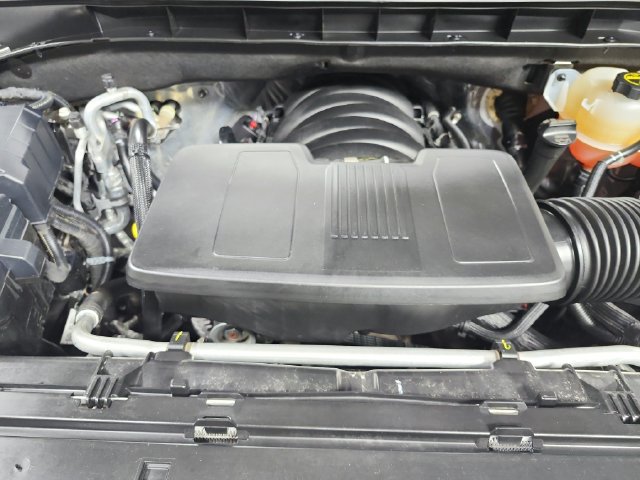 Used 2025 GMC Yukon Denali RWD image 18