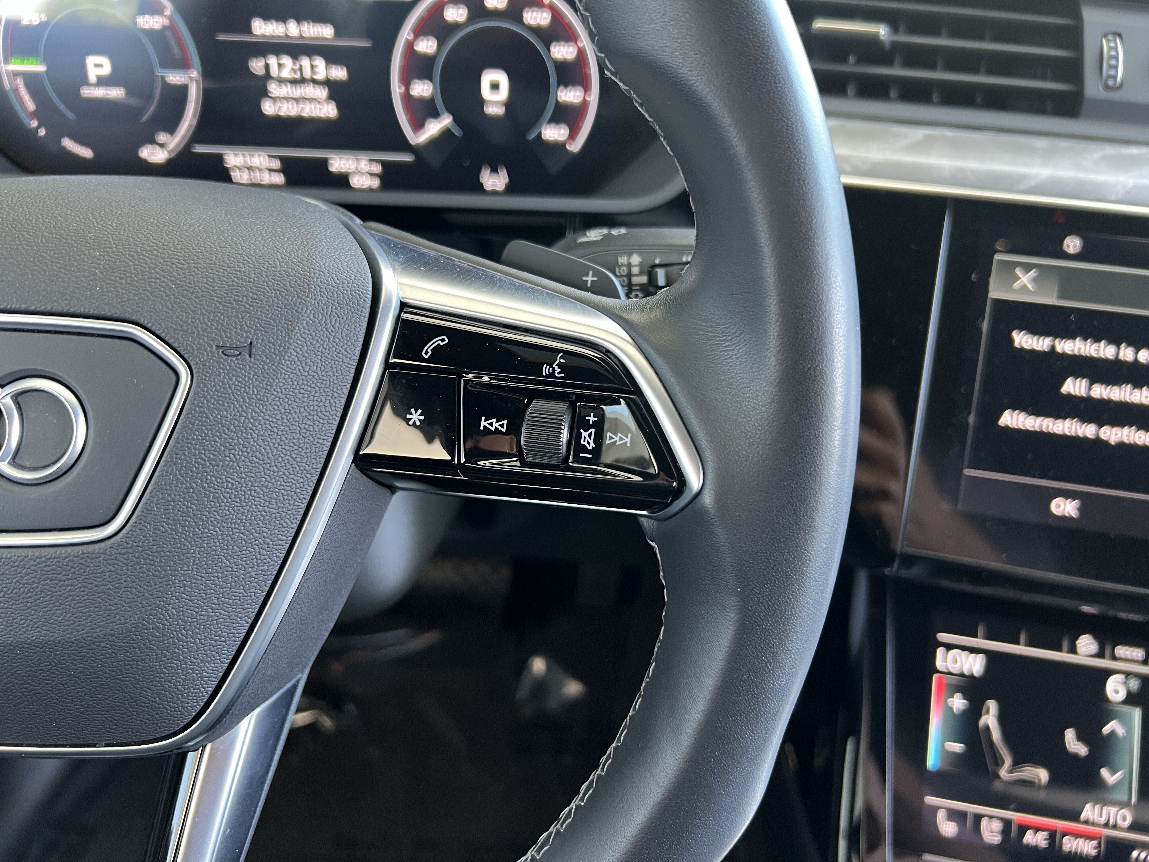 Used 2022 Audi e-tron Chronos AWD/4WD image 29