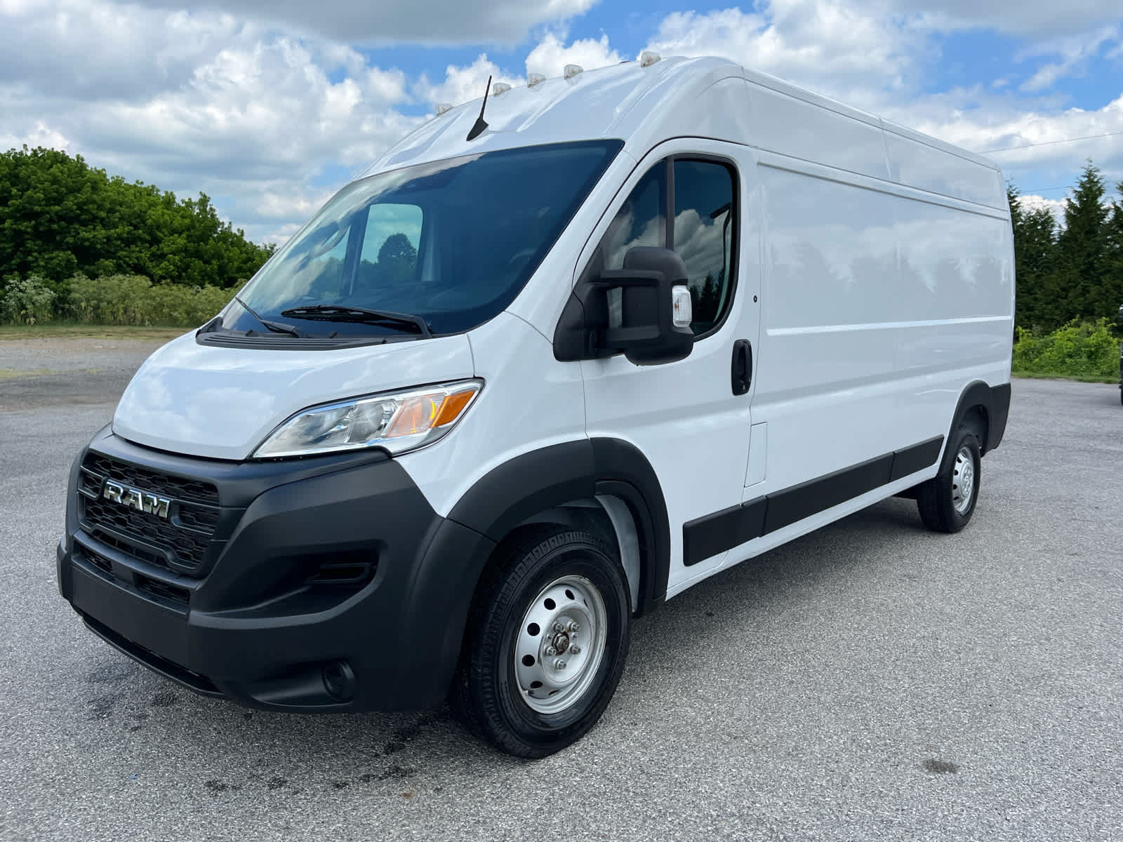 Used 2023 RAM ProMaster 2500 FWD image 7