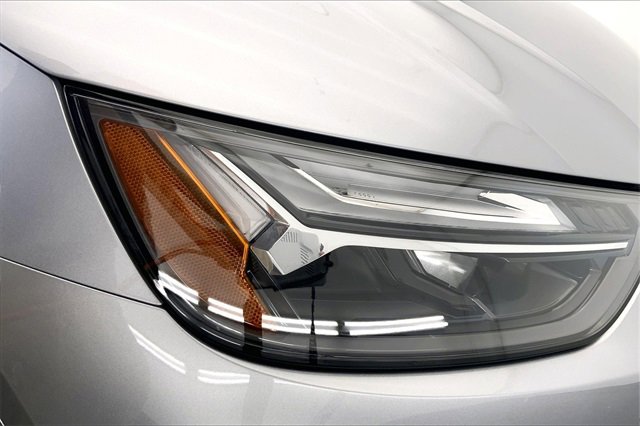 Certified 2024 Audi Q5 e Premium w/ Convenience Package image 28