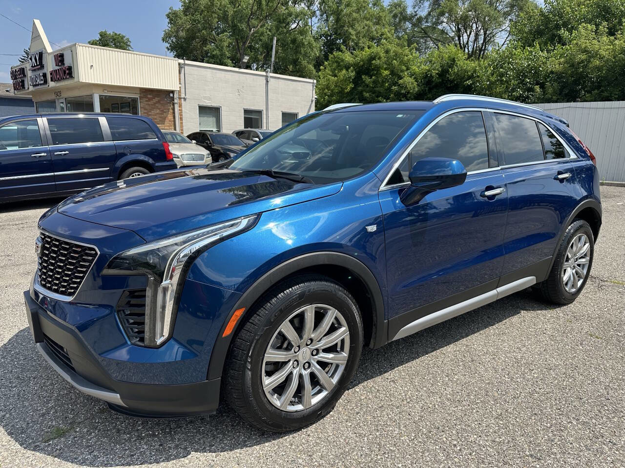 Used 2019 Cadillac XT4 Premium Luxury w/ Cold Weather Package image 1