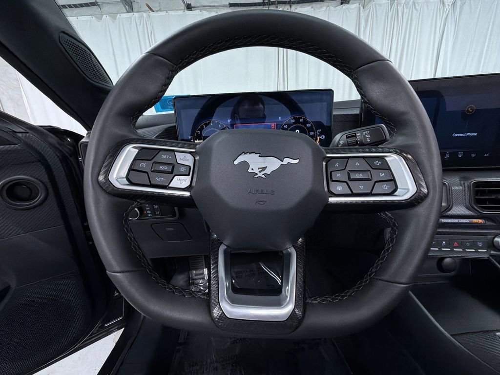 Used 2024 Ford Mustang Convertible image 11
