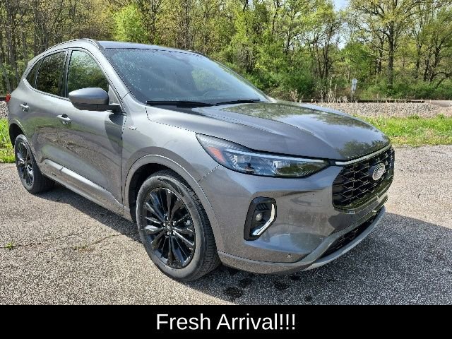 Used 2023 Ford Escape ST-Line Elite AWD/4WD image 4