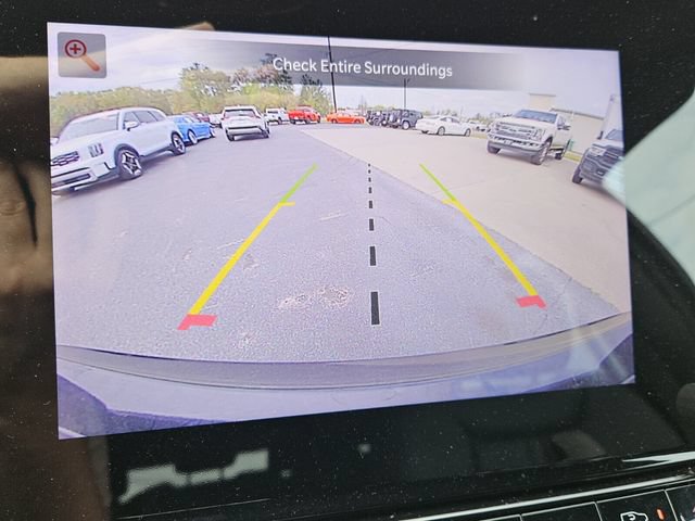 Used 2025 Jeep Wagoneer 4WD image 18