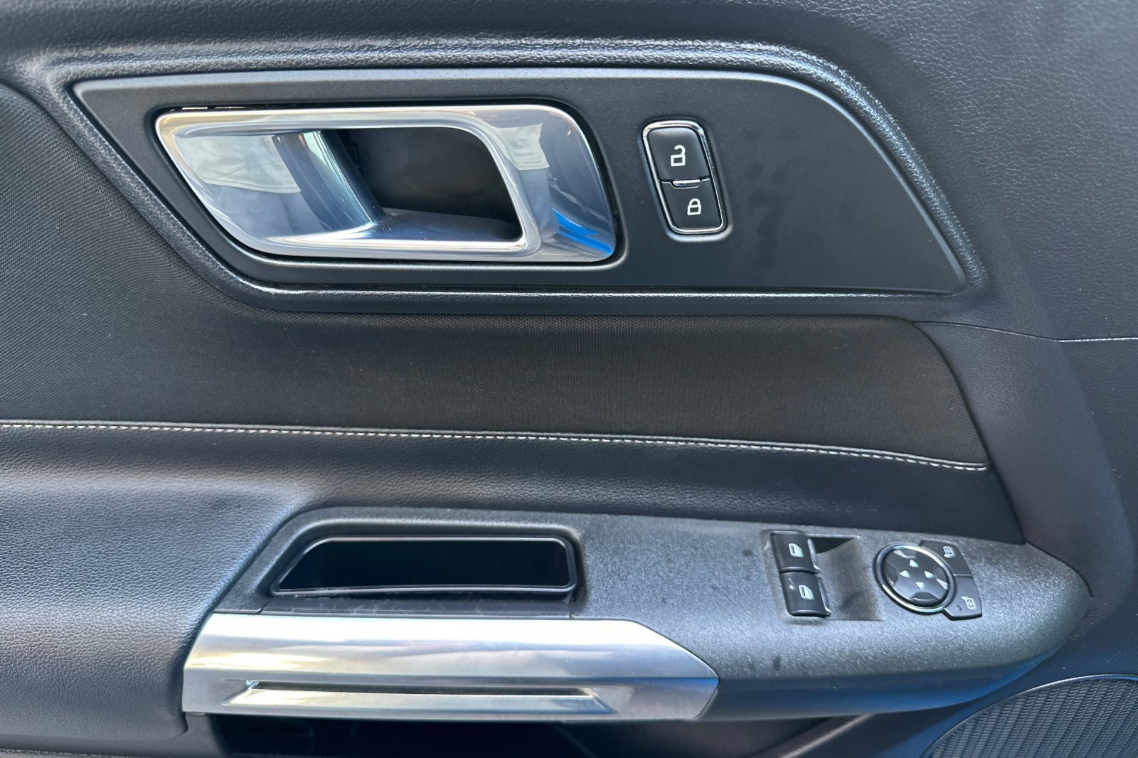 Used 2019 Ford Mustang GT w/ GT Performance Package RWD image 11