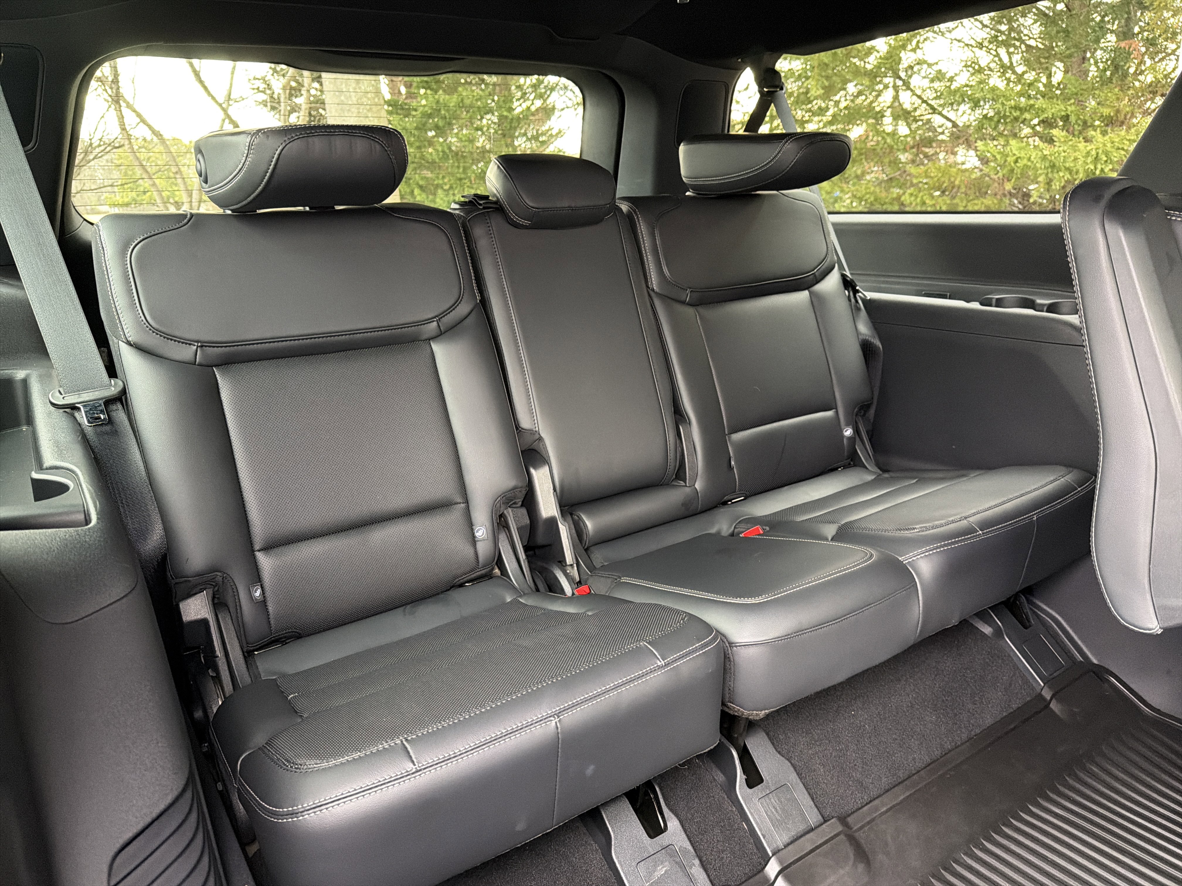 Used 2025 Ford Expedition Max Platinum w/ Stealth Appearance Package image 32