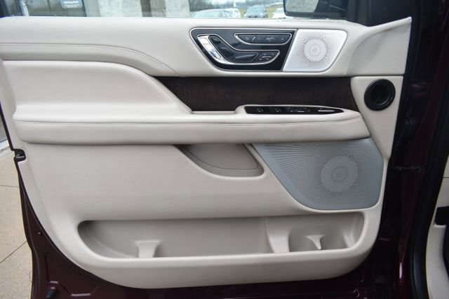 Used 2018 Lincoln Navigator L Reserve w/ Technology Package AWD/4WD image 20