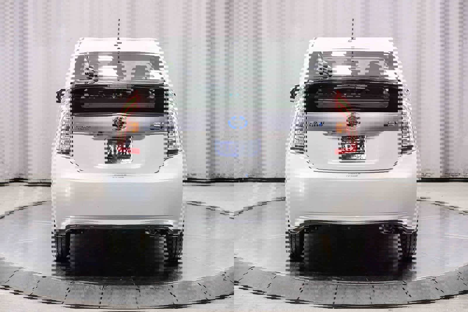 Used 2015 Toyota Prius Prime Plug-In Hybrid image 3