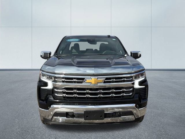 Used 2025 Chevrolet Silverado 1500 LTZ image 8
