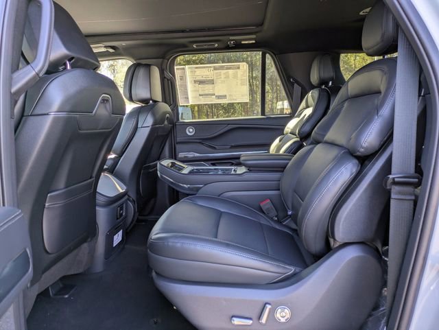 New 2026 Lincoln Navigator L Reserve w/ Jet Appearance Package image 14
