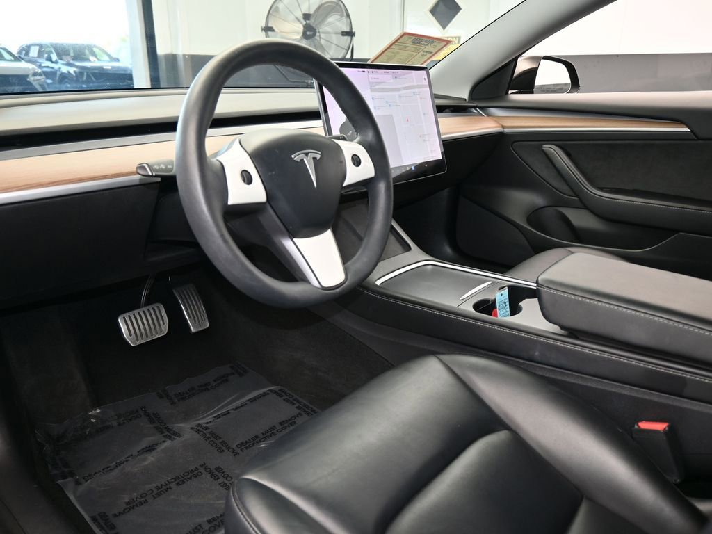 Used 2021 Tesla Model 3 Standard Range Plus image 13