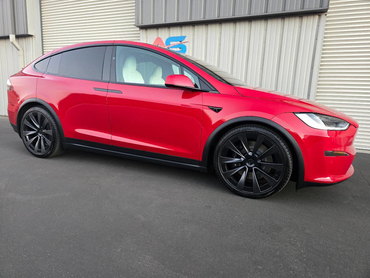 Used 2022 Tesla Model X Plaid image 10