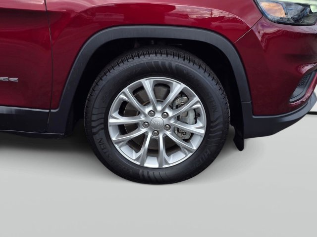Used 2019 Jeep Cherokee Latitude w/ Popular Appearance Group FWD image 9