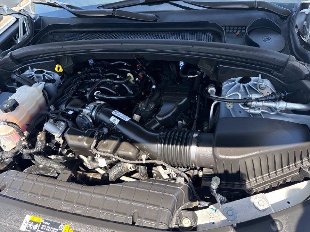 Used 2023 Jeep Grand Cherokee Altitude RWD image 22