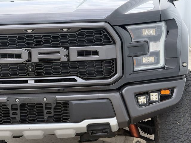 Used 2019 Ford F150 Raptor w/ Equipment Group 802A Luxury image 9