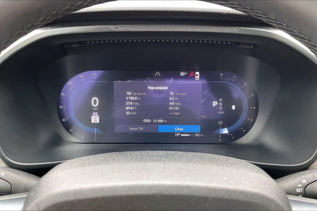 Certified 2023 Volvo XC40 B5 Plus w/ Climate Package image 13