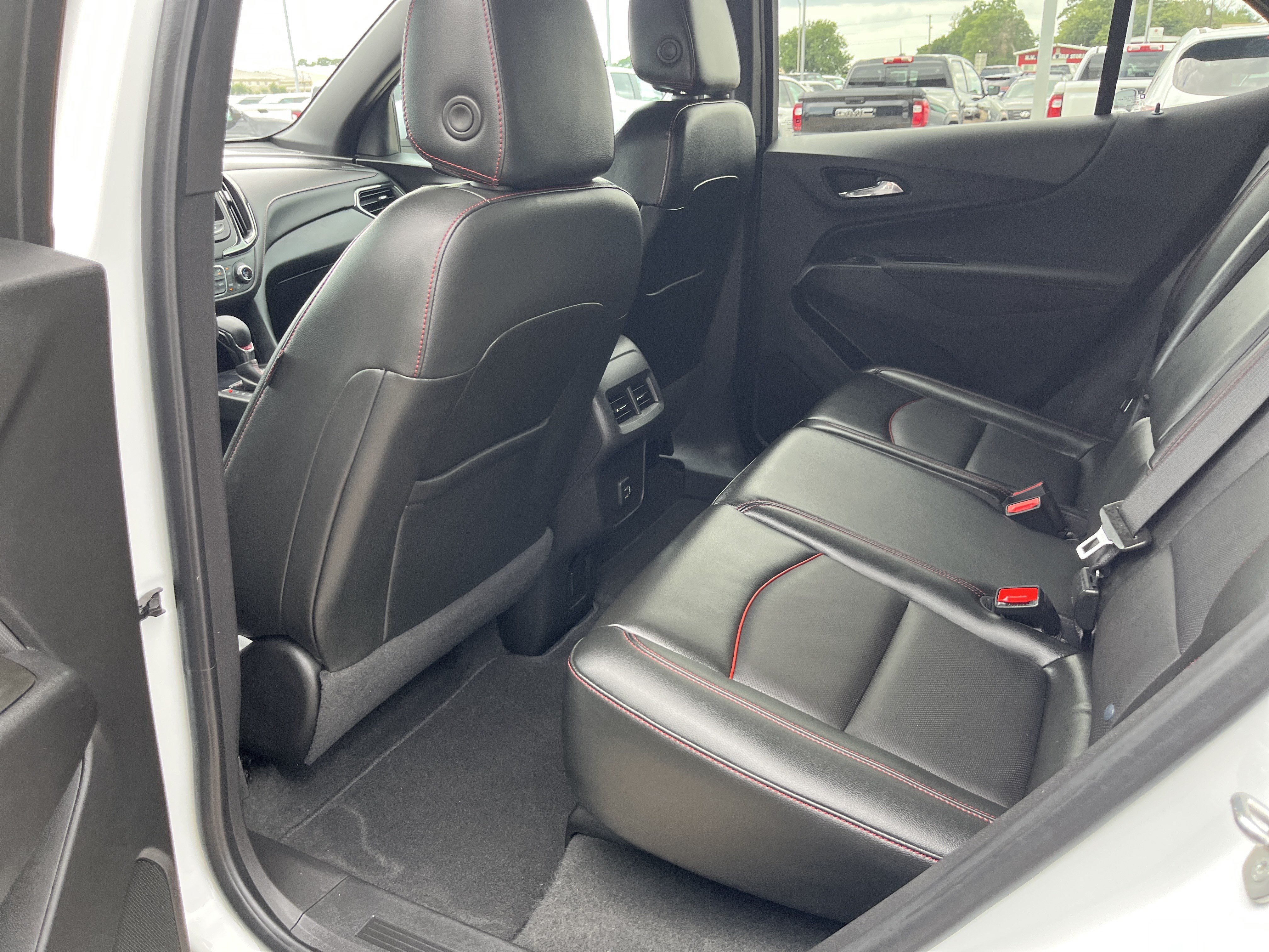Used 2022 Chevrolet Equinox RS w/ RS Leather Package FWD image 10