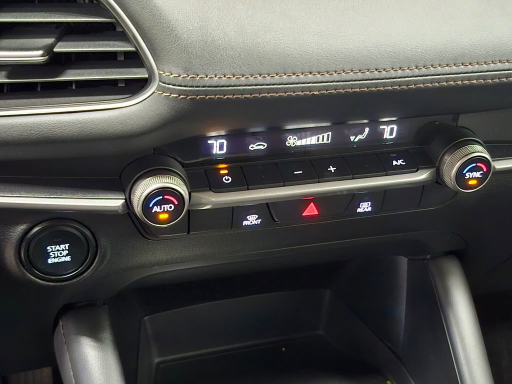 Used 2021 MAZDA MAZDA3 s image 21