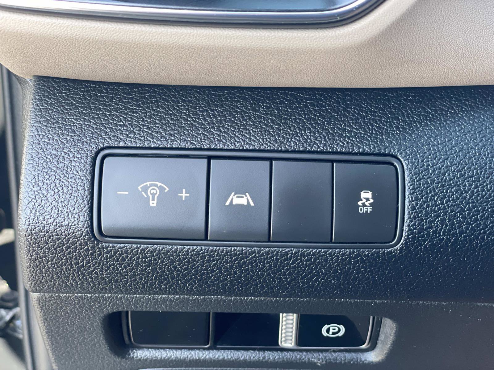 Certified 2023 Hyundai Santa Fe SE image 15