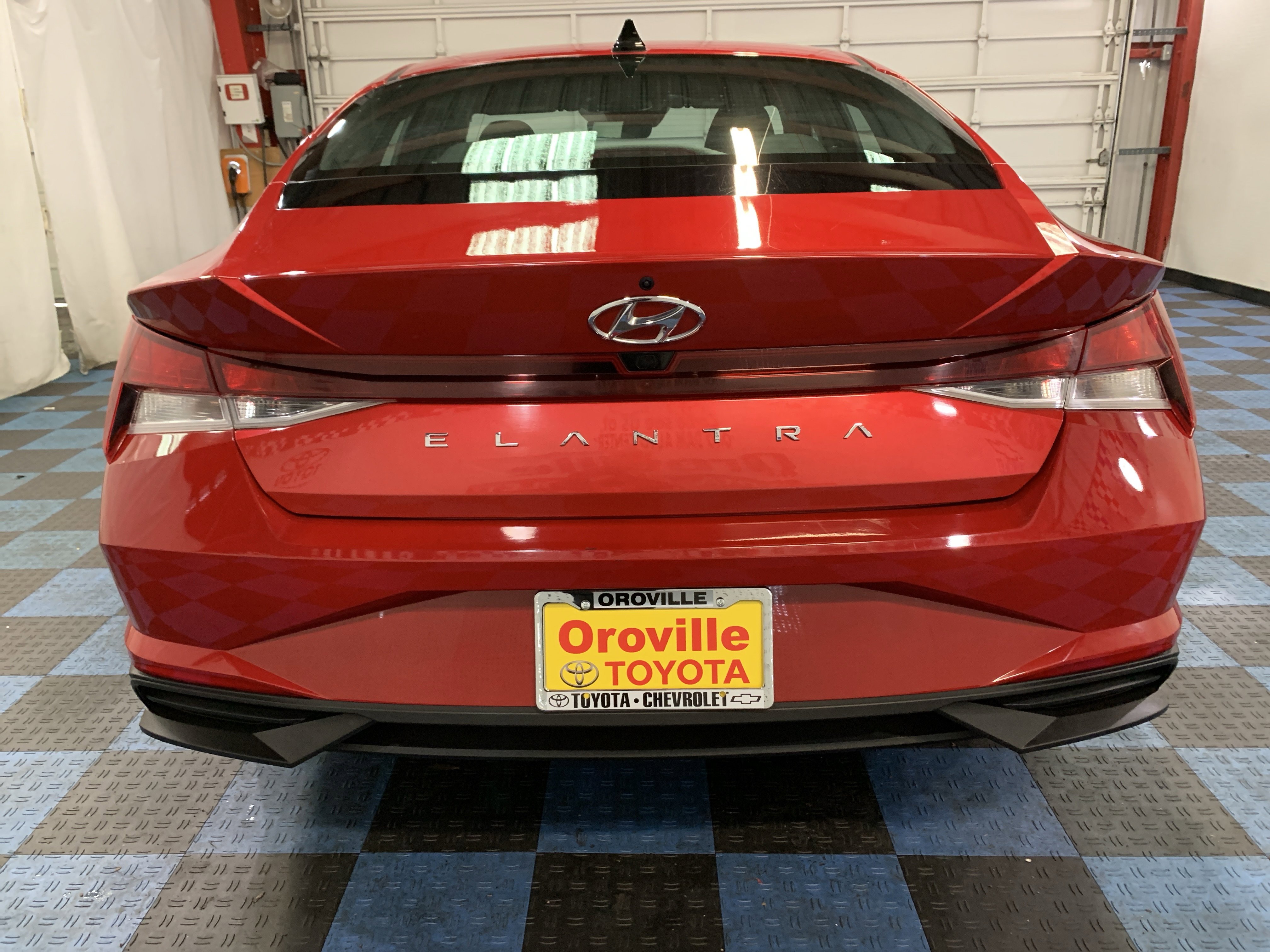 Used 2023 Hyundai Elantra SEL image 4