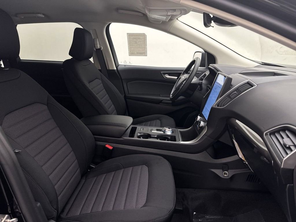 New 2024 Ford Edge SE image 24