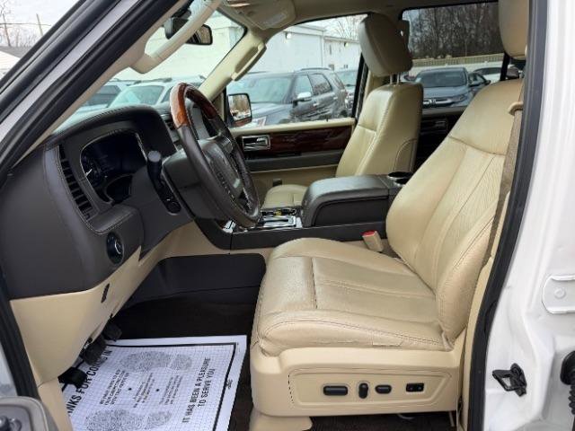 Used 2017 Lincoln Navigator L Reserve AWD/4WD image 18