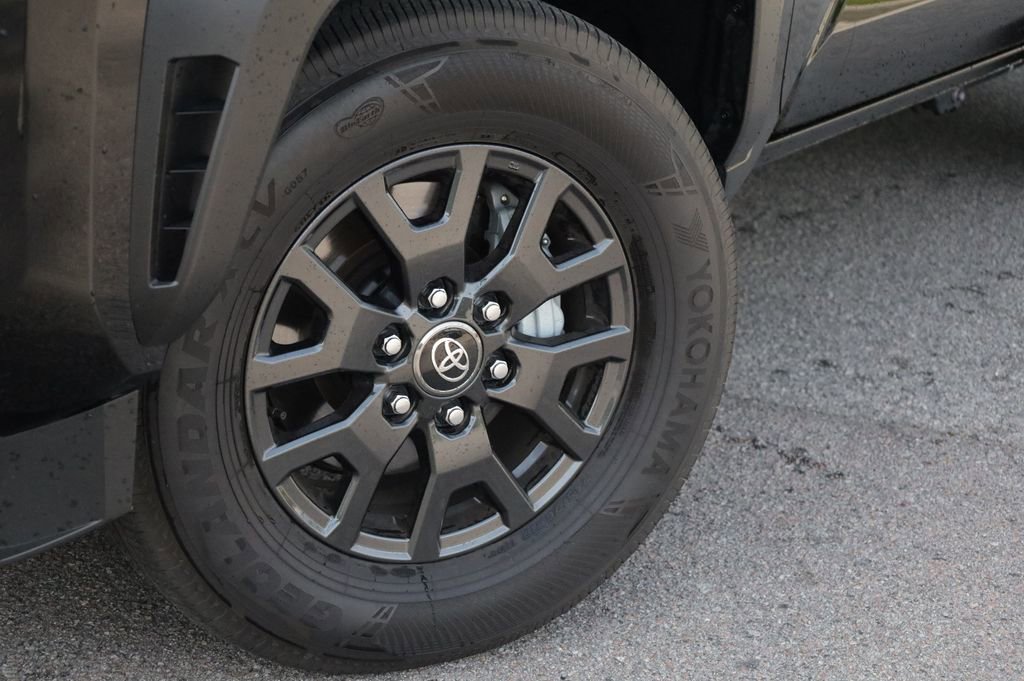 Used 2025 Toyota 4Runner SR5 image 19