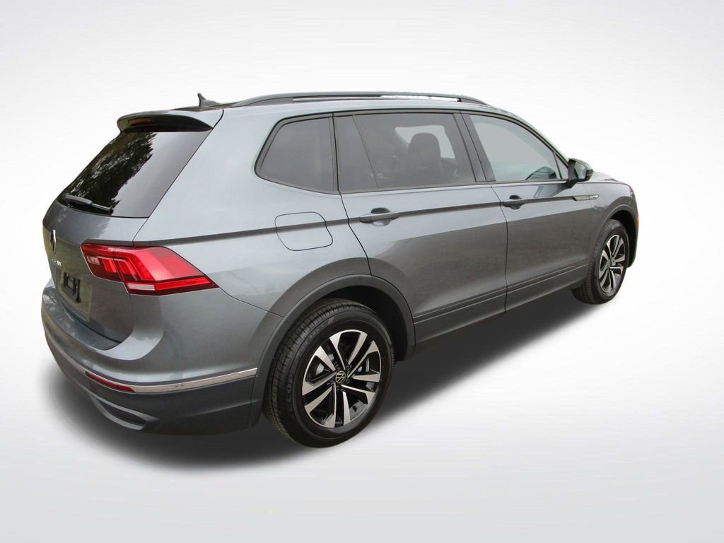 Used 2024 Volkswagen Tiguan S image 7