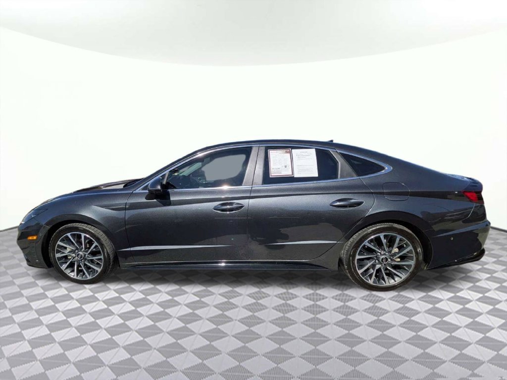 Used 2023 Hyundai Sonata Limited w/ Preferred Accessory Package FWD image 4