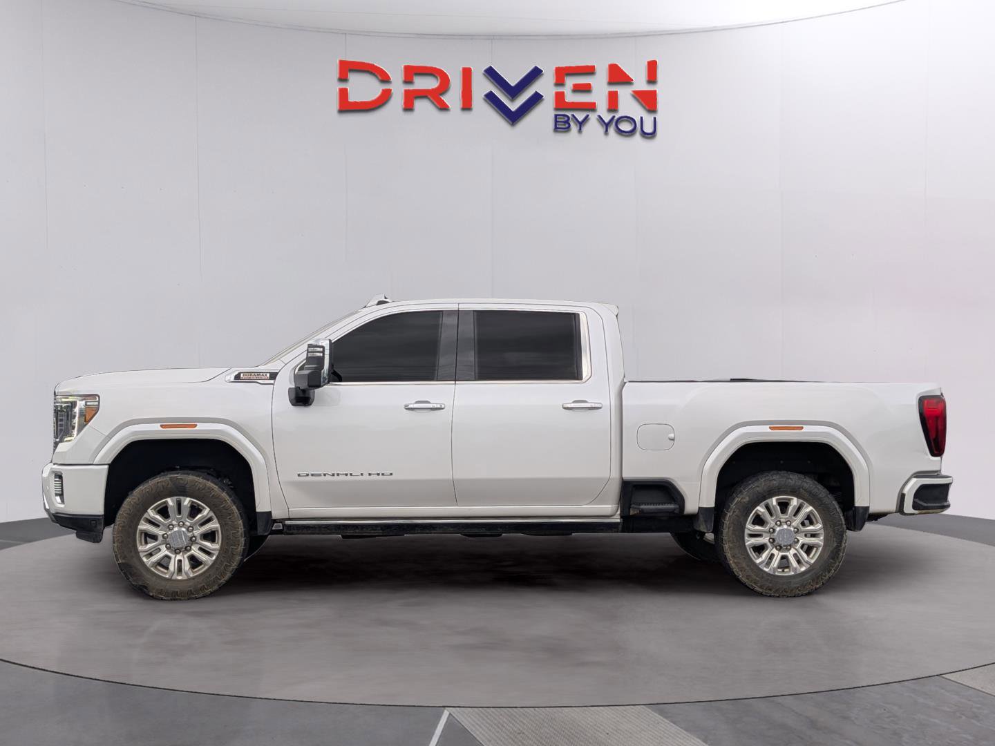 Used 2023 GMC Sierra 2500 Denali w/ Technology Package AWD/4WD image 2