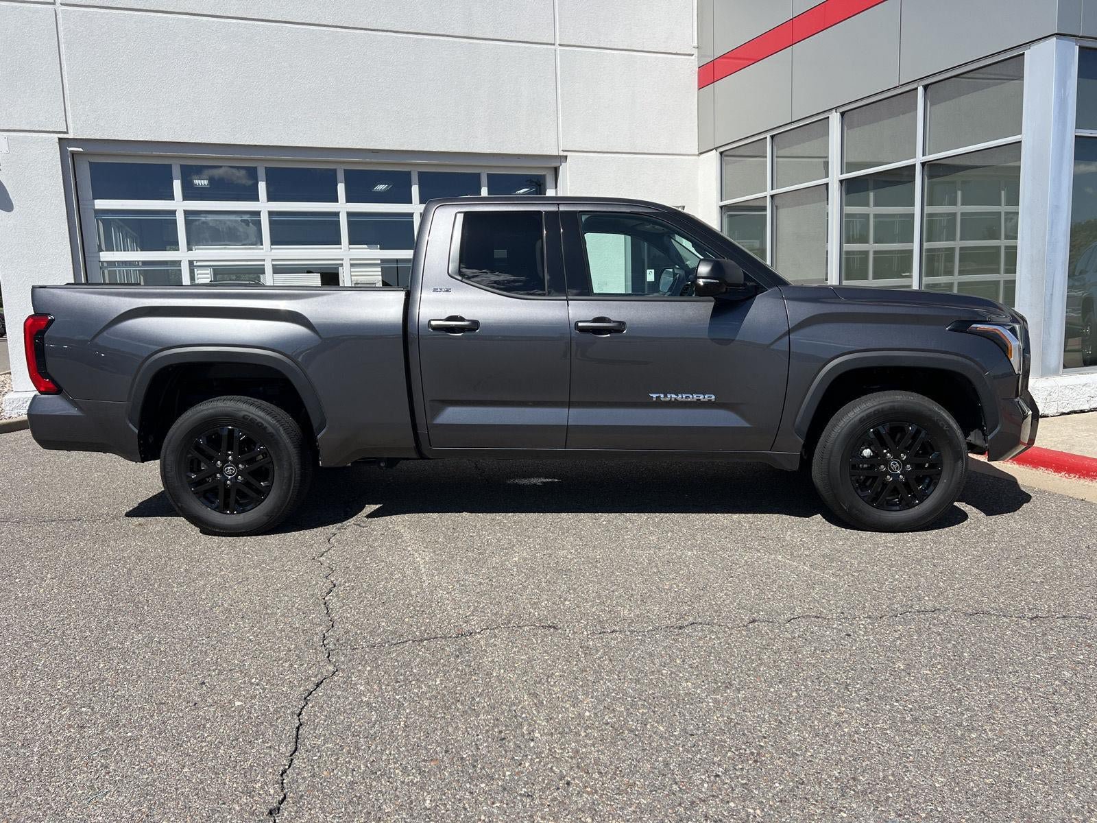 Used 2023 Toyota Tundra SR5 w/ SR5 Premium Package AWD/4WD image 27