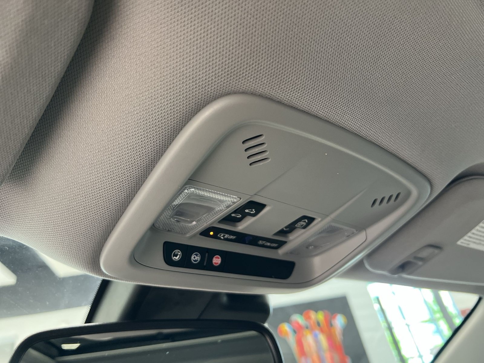 Used 2019 Chevrolet Malibu Hybrid w/ Leather Package FWD image 31