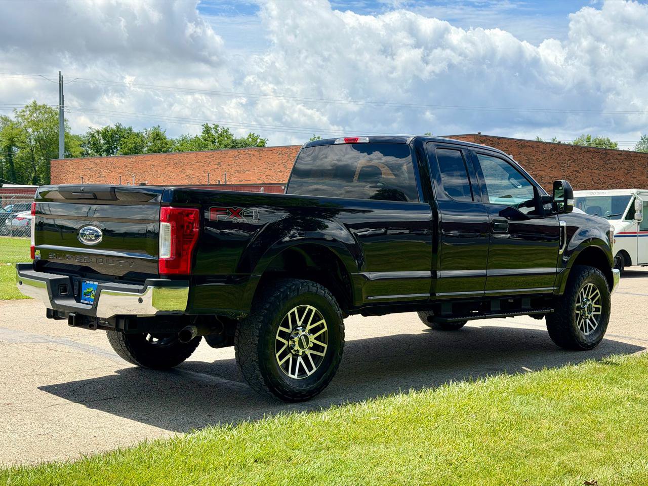 Used 2019 Ford F250 XLT w/ XLT Value Package AWD/4WD image 6