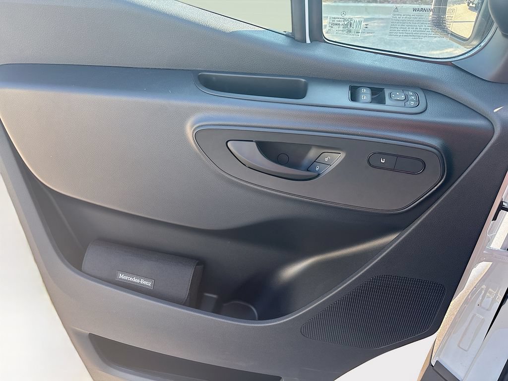 New 2025 Mercedes-Benz eSprinter 170 Cargo image 27
