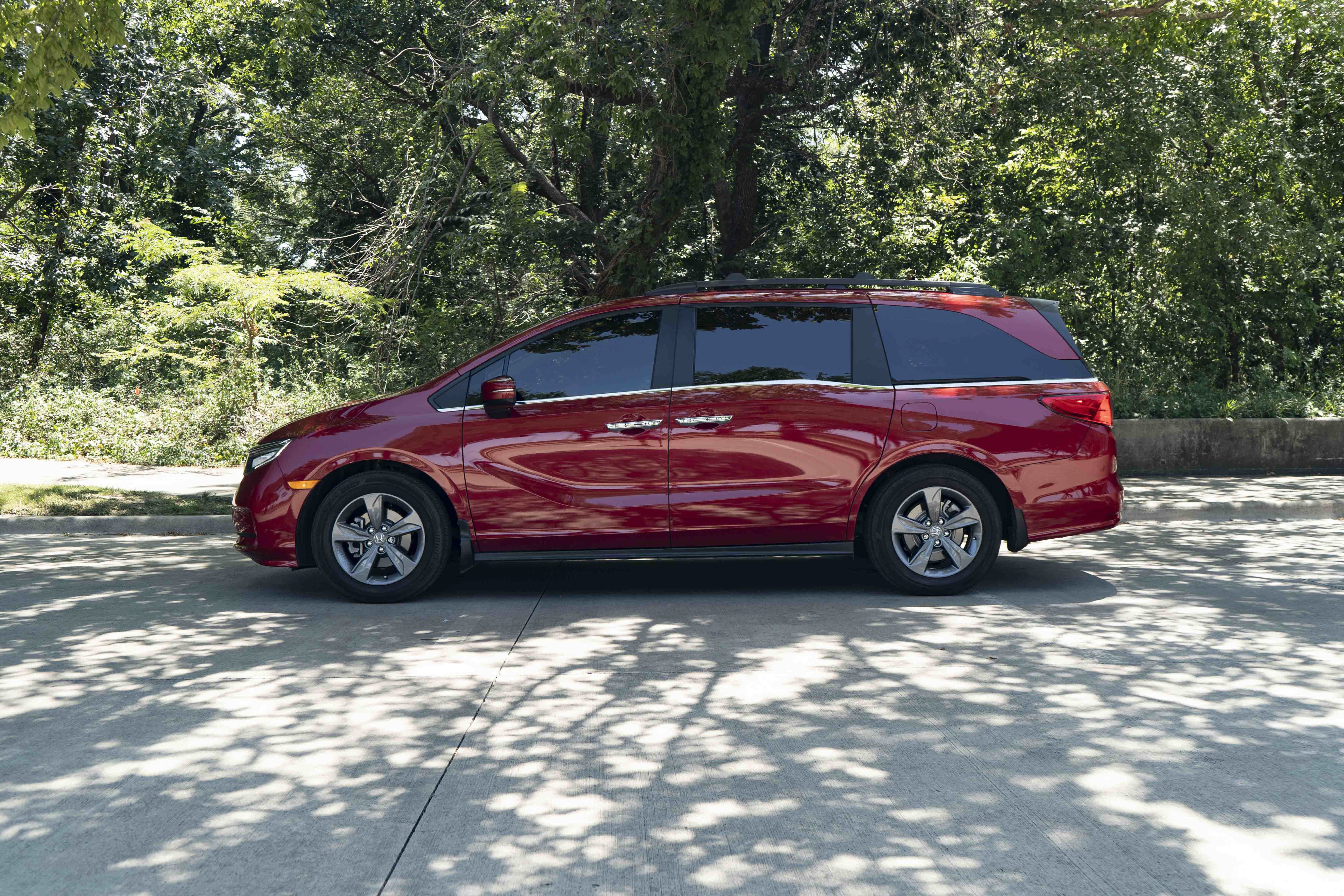 Used 2024 Honda Odyssey EX image 6